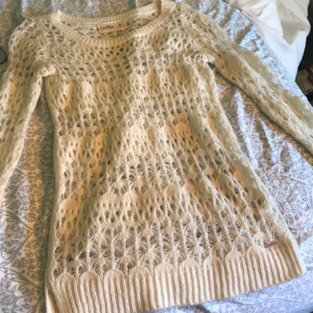 Super cute fall sweater!